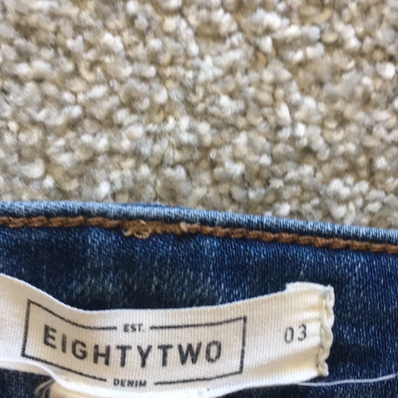 Shorts - Picture 3 of 3